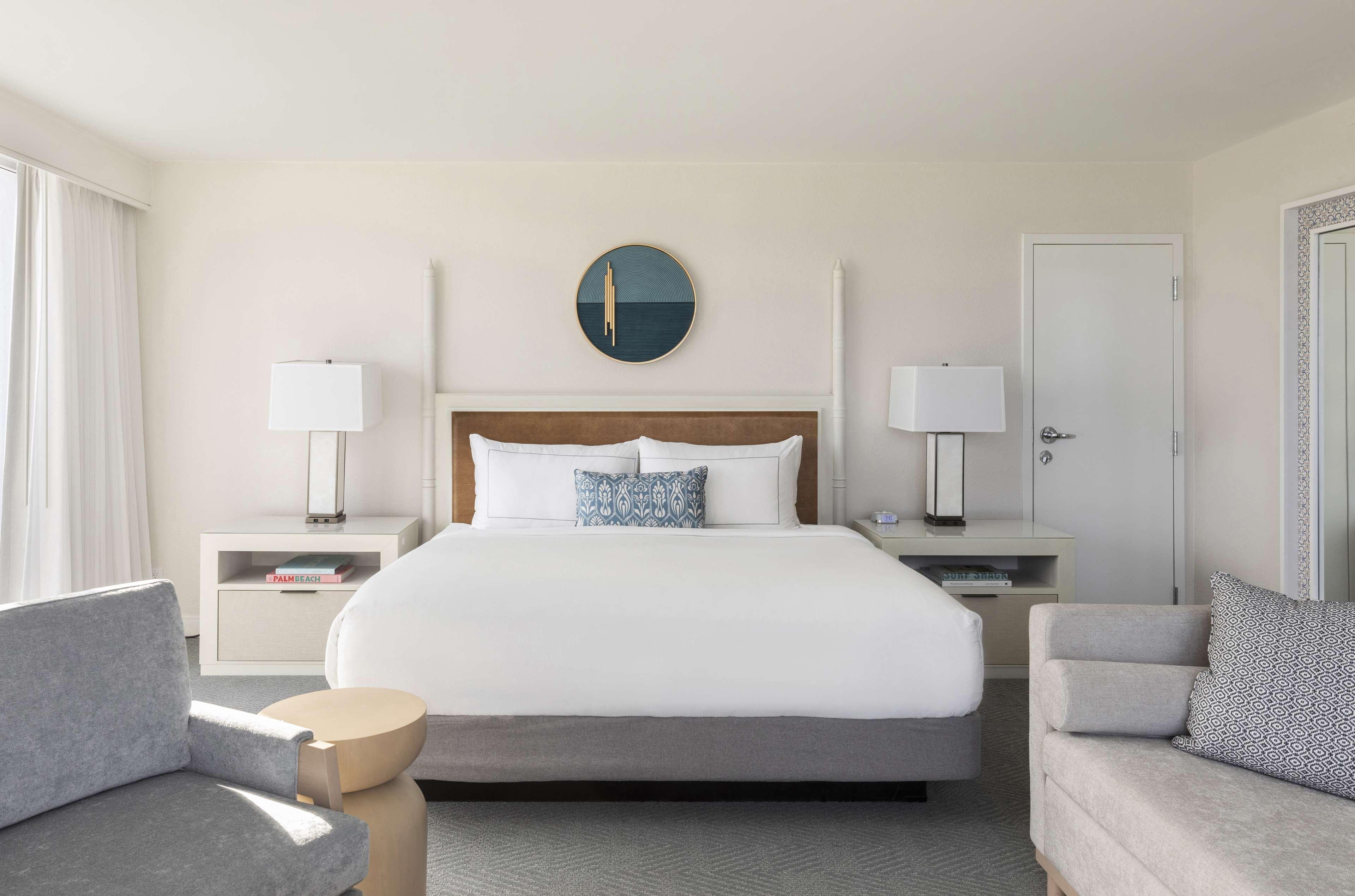 The Singer Oceanfront Resort, Curio Collection By Hilton Riviera Beach Ngoại thất bức ảnh