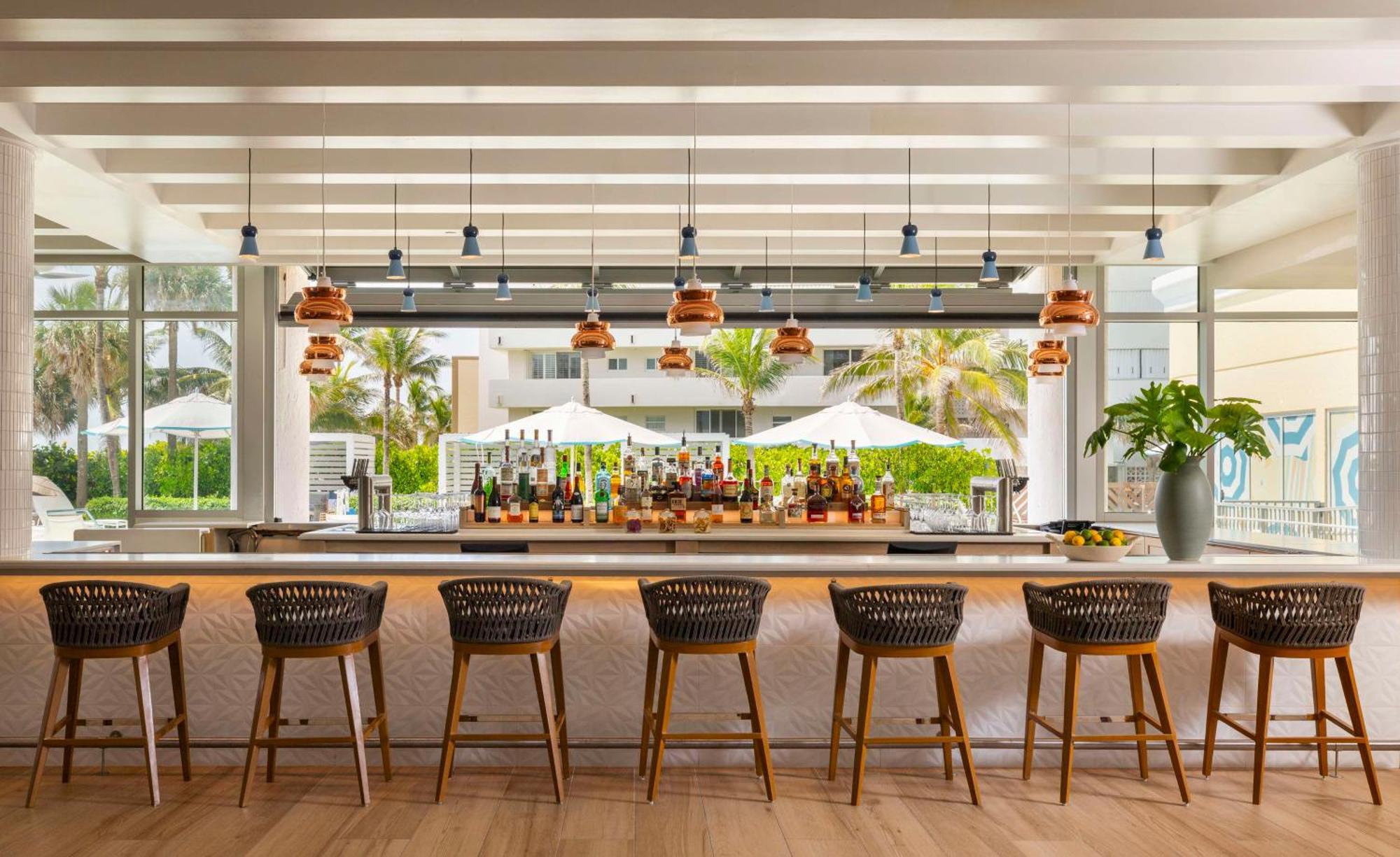 The Singer Oceanfront Resort, Curio Collection By Hilton Riviera Beach Ngoại thất bức ảnh