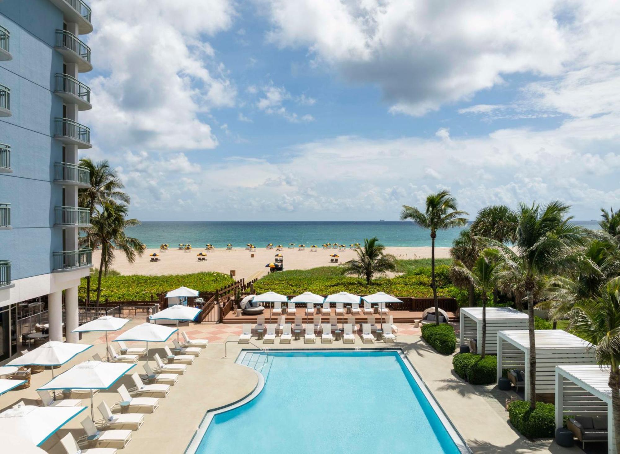 The Singer Oceanfront Resort, Curio Collection By Hilton Riviera Beach Ngoại thất bức ảnh