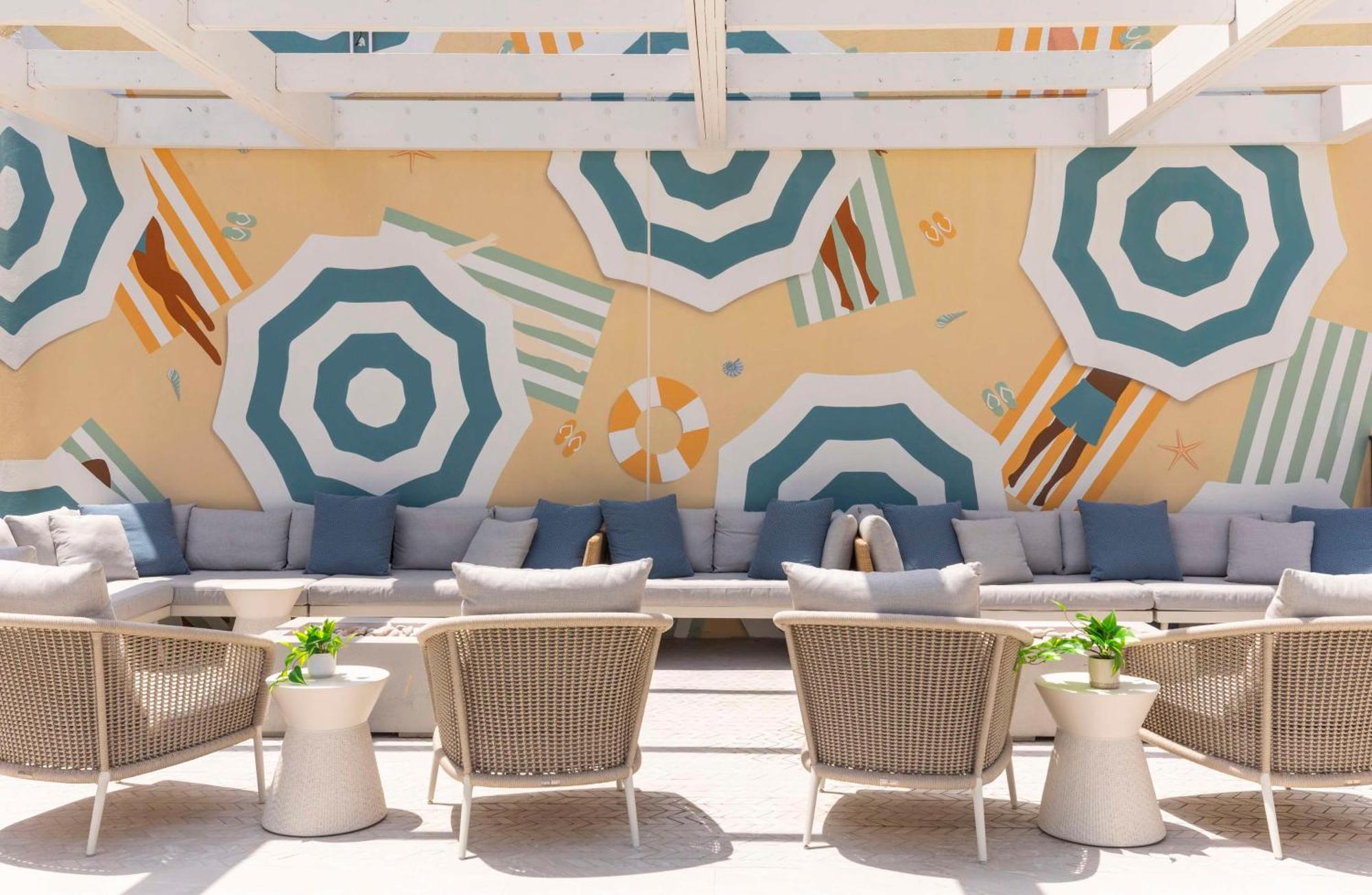 The Singer Oceanfront Resort, Curio Collection By Hilton Riviera Beach Ngoại thất bức ảnh