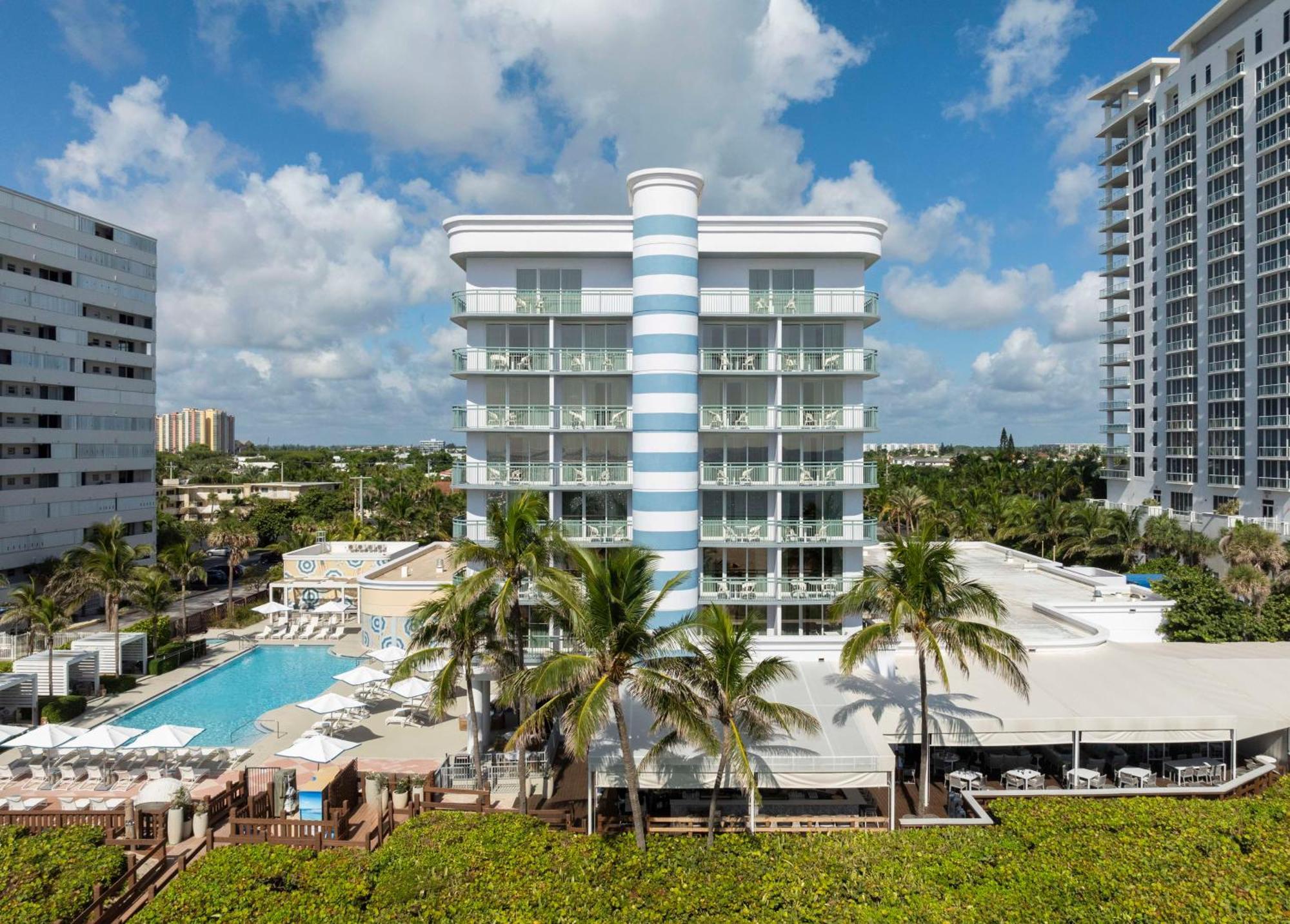 The Singer Oceanfront Resort, Curio Collection By Hilton Riviera Beach Ngoại thất bức ảnh